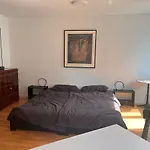 Zentrale Und Komfortable 1 Zkb Wohnung