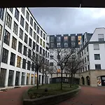 Zentrale Und Komfortable 1 Zkb Wohnung